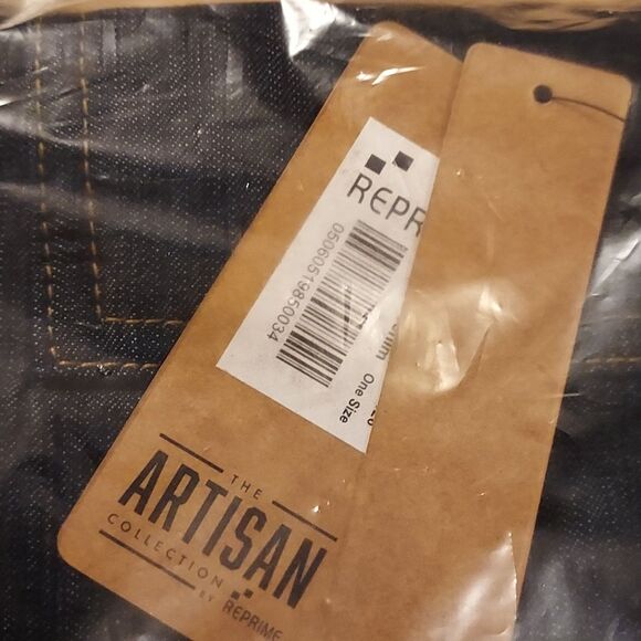 Denim Blue Jean Bib Apron with pockets plus FREE  cookbook - Picture 5 of 8